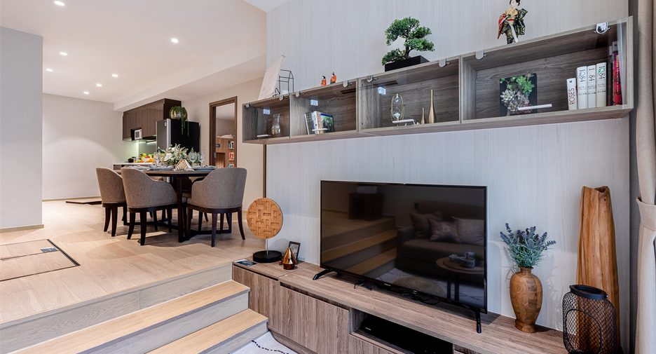 For sale 2 ベッドルーム condo in Watthana, Bangkok