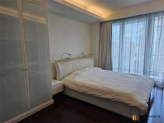 For sale 3 ベッドルーム condo in Pathum Wan, Bangkok