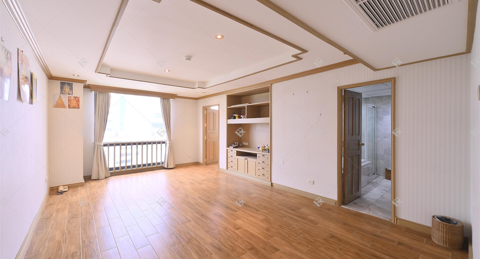 Wohnung zum Kauf mit 3 Zimmer in Pathum Wan, Bangkok