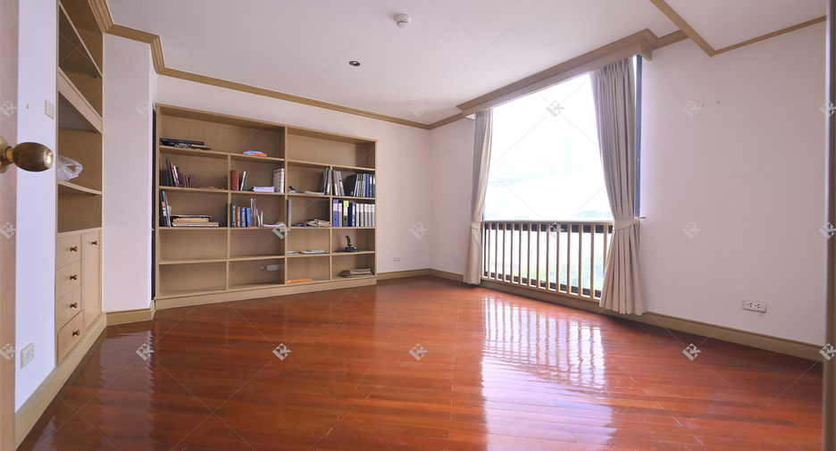 Wohnung zum Kauf mit 3 Zimmer in Pathum Wan, Bangkok