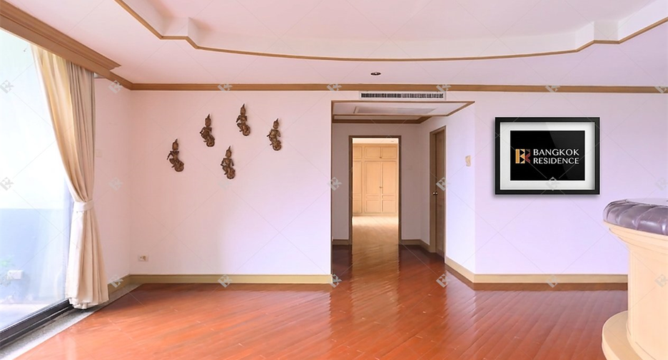 Wohnung zum Kauf mit 3 Zimmer in Pathum Wan, Bangkok