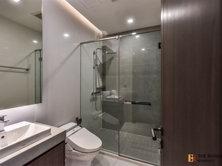 For sale 3 ベッドルーム condo in Khlong Toei, Bangkok