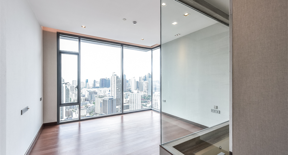 À vendre 3 chambres condo à Khlong Toei, Bangkok