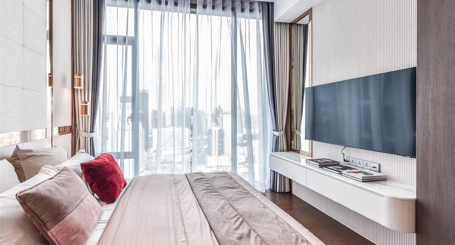 For sale 3 ベッドルーム condo in Khlong Toei, Bangkok