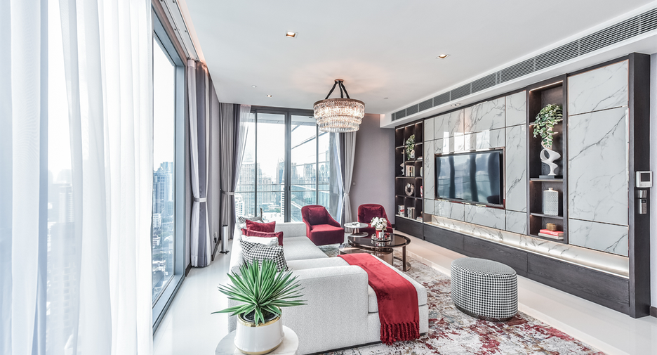 For sale 3 ベッドルーム condo in Khlong Toei, Bangkok