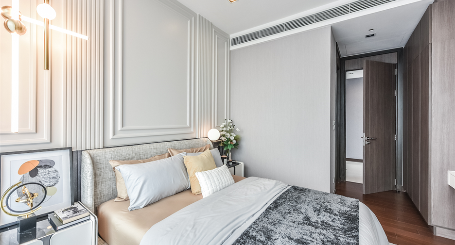 For sale 3 ベッドルーム condo in Khlong Toei, Bangkok