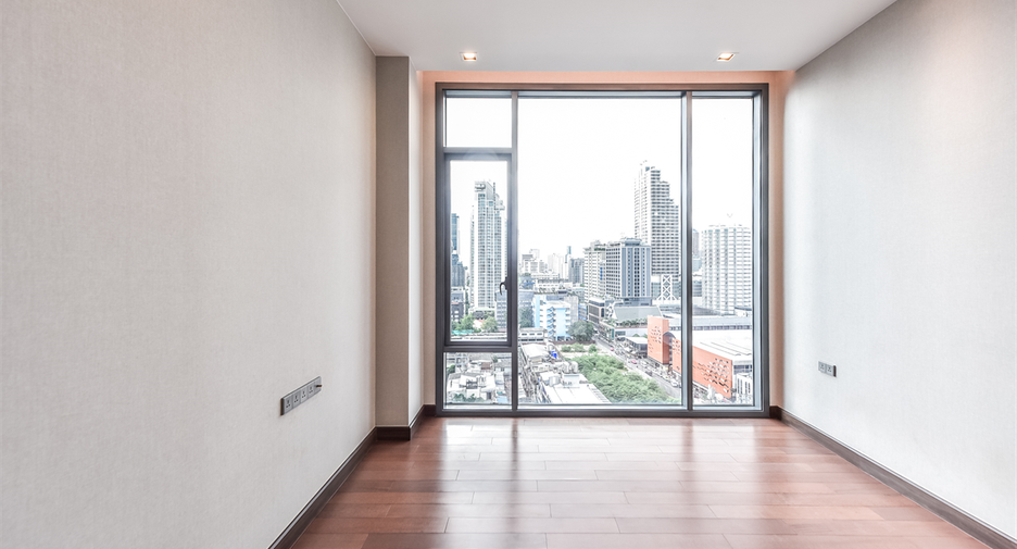 À vendre 2 chambres condo à Khlong Toei, Bangkok