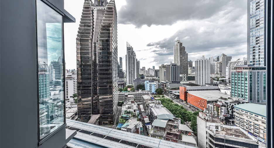 À vendre 2 chambres condo à Khlong Toei, Bangkok