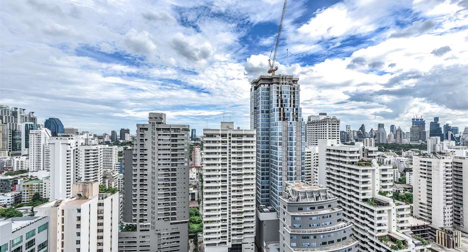 À vendre 2 chambres condo à Khlong Toei, Bangkok