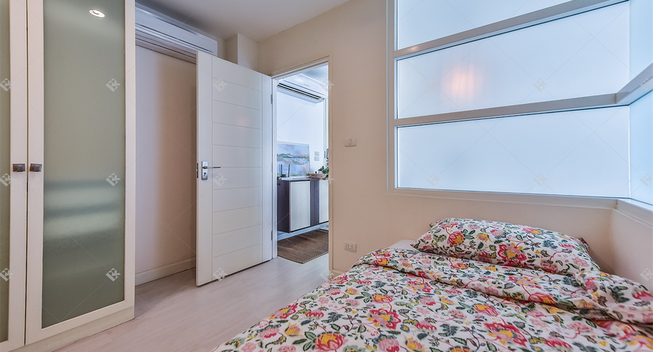 For sale 2 bedrooms condo in Khlong San, Bangkok