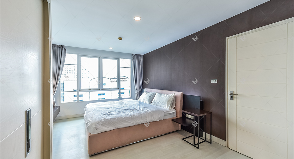 For sale 2 bedrooms condo in Khlong San, Bangkok