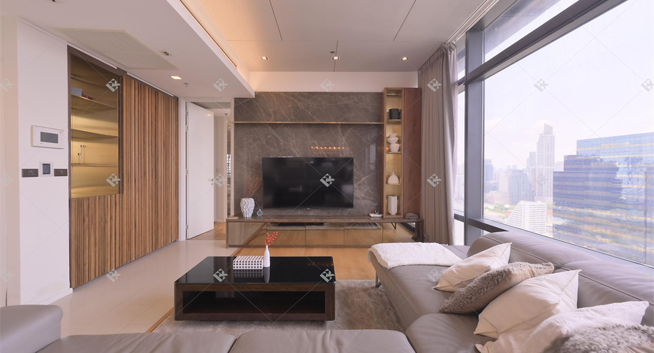 For sale 2 bedrooms condo in Watthana, Bangkok