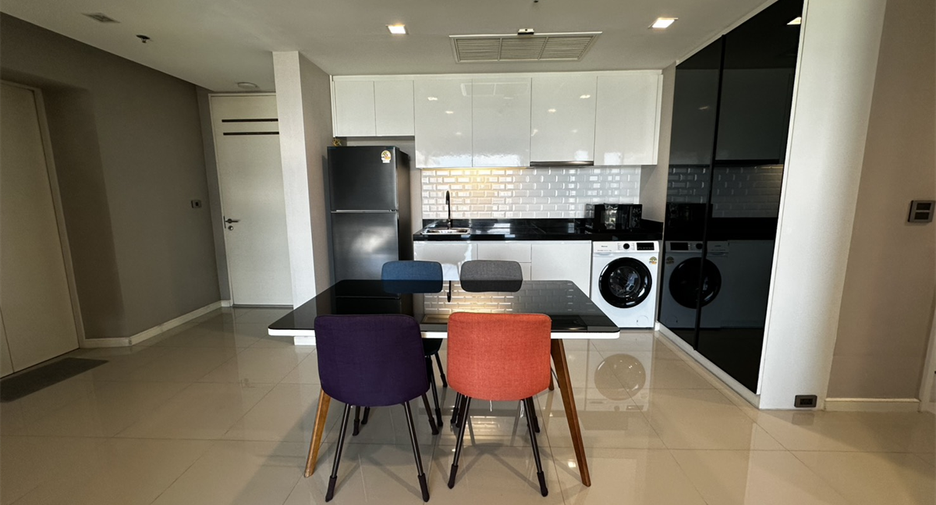 For sale 2 bedrooms condo in Yan Nawa, Bangkok