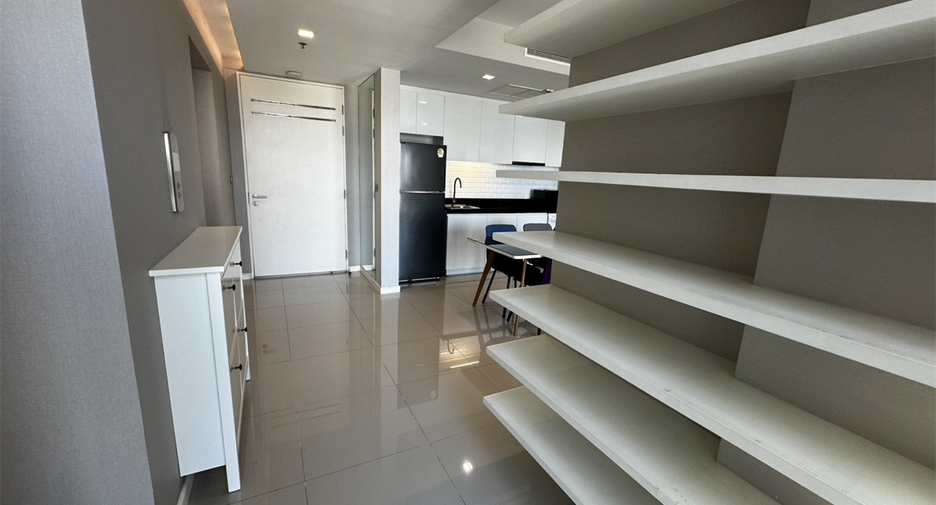 For sale 2 bedrooms condo in Yan Nawa, Bangkok