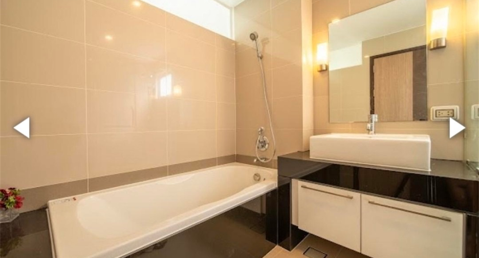 For sale 2 bedrooms condo in Bang Kho Laem, Bangkok