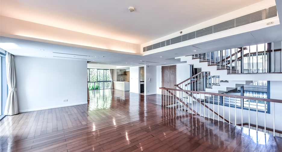 À vendre 4 chambres condo à Si Racha, Chonburi