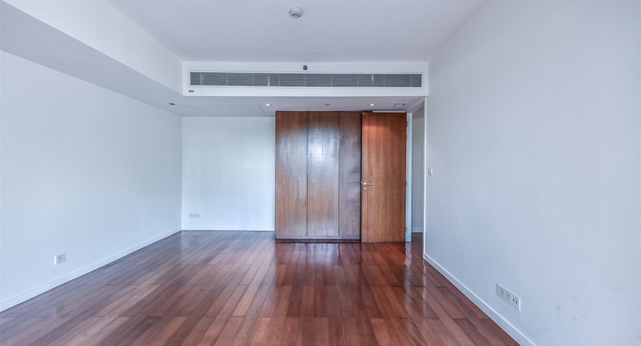 À vendre 4 chambres condo à Si Racha, Chonburi