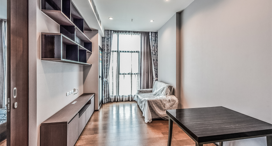For sale 1 bed condo in Sathon, Bangkok