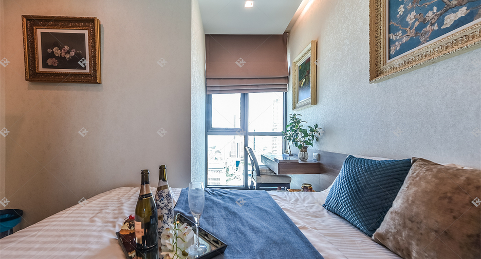 For sale 2 bedrooms condo in Sathon, Bangkok
