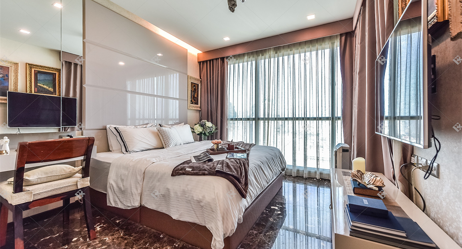For sale 2 bedrooms condo in Sathon, Bangkok