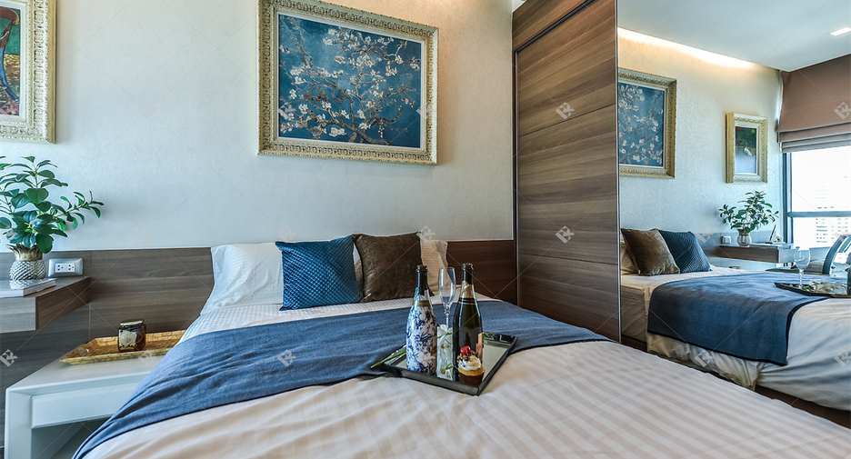 For sale 2 bedrooms condo in Sathon, Bangkok