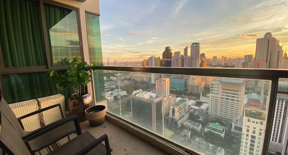For sale 2 ベッドルーム condo in Sathon, Bangkok