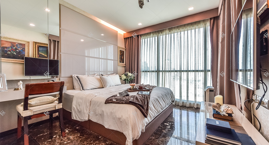 For sale 2 bedrooms condo in Sathon, Bangkok