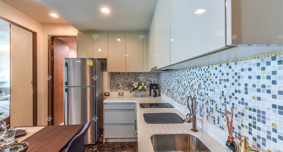 For sale 2 bedrooms condo in Sathon, Bangkok