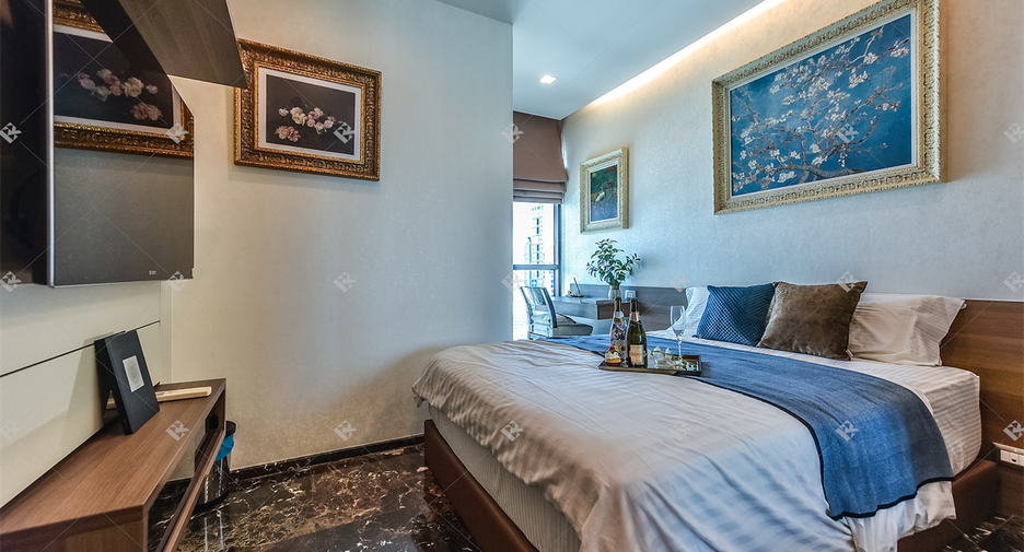 For sale 2 bedrooms condo in Sathon, Bangkok