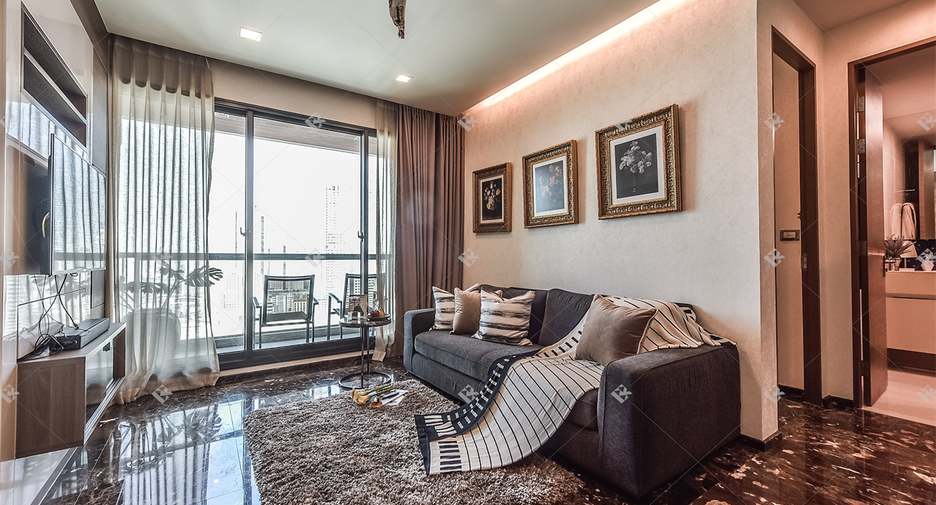 For sale 2 bedrooms condo in Sathon, Bangkok