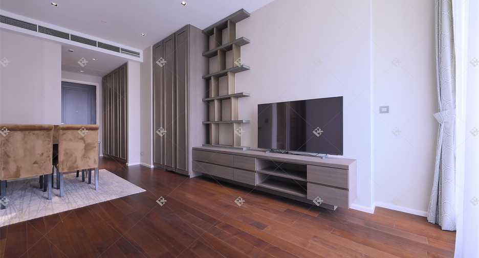 For sale 2 bedrooms condo in Khlong Toei, Bangkok