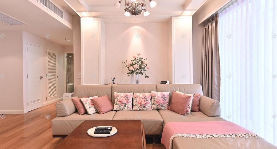For sale 1 Beds condo in Pathum Wan, Bangkok