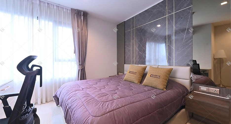 For sale 2 ベッドルーム condo in Pathum Wan, Bangkok
