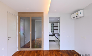 For sale 1 bed condo in Watthana, Bangkok