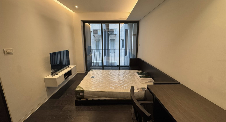 For sale 2 bedrooms condo in Watthana, Bangkok