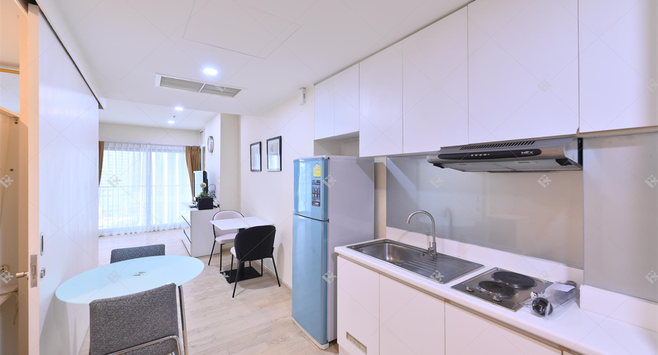 For sale 1 Beds condo in Khlong Toei, Bangkok