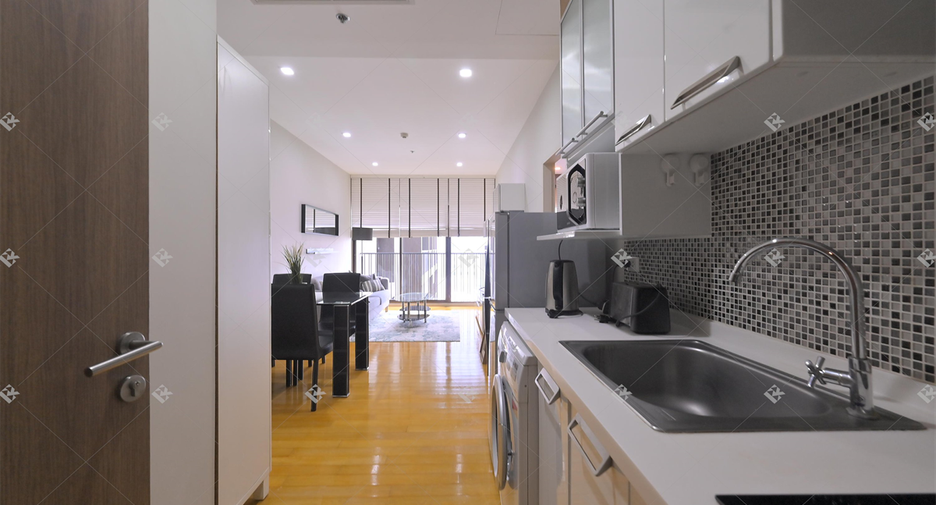 For sale 1 Beds condo in Khlong Toei, Bangkok