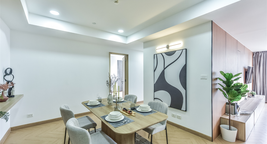 For sale 2 bedrooms condo in Watthana, Bangkok