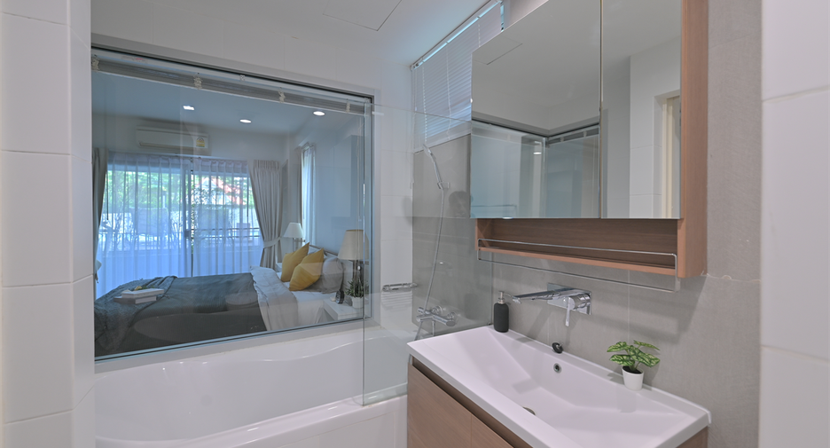 Wohnung zum Kauf mit 2 Zimmer in Khlong Toei, Bangkok