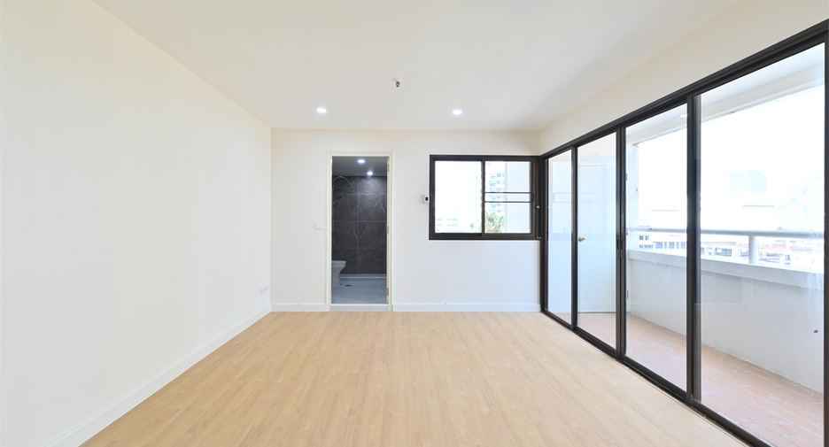 ขาย 3 ห้องนอน คอนโด ใน วัฒนา, กรุงเทพฯ