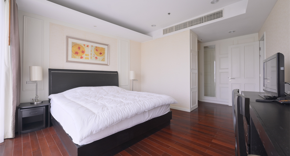 For sale 2 ベッドルーム condo in Pathum Wan, Bangkok