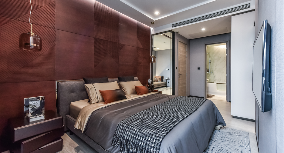 For sale 1 bed condo in Khlong Toei, Bangkok