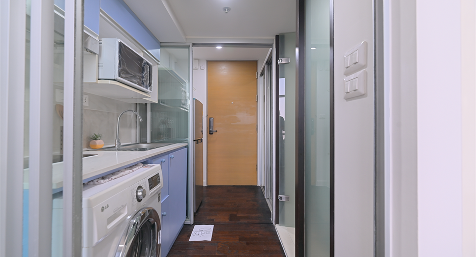 For rent 1 bed condo in Khlong Toei, Bangkok