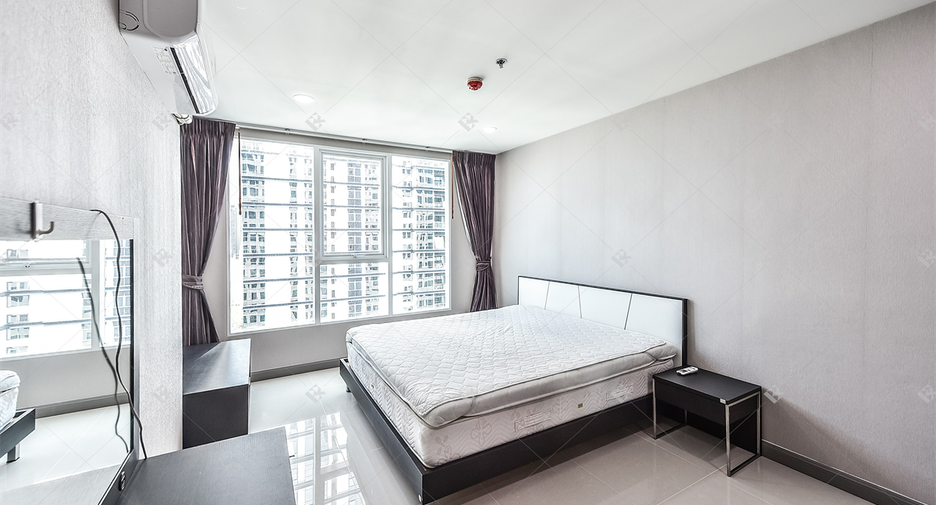 À louer 2 chambres condo à Watthana, Bangkok