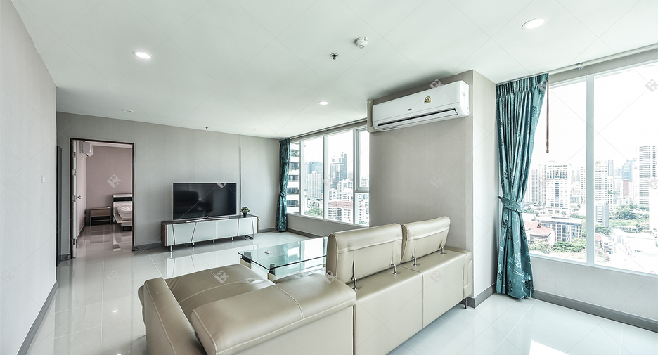 À louer 2 chambres condo à Watthana, Bangkok