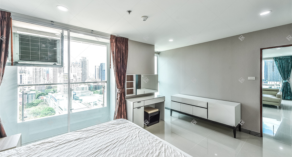 À louer 2 chambres condo à Watthana, Bangkok