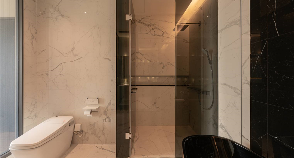 For rent 2 ベッドルーム condo in Watthana, Bangkok