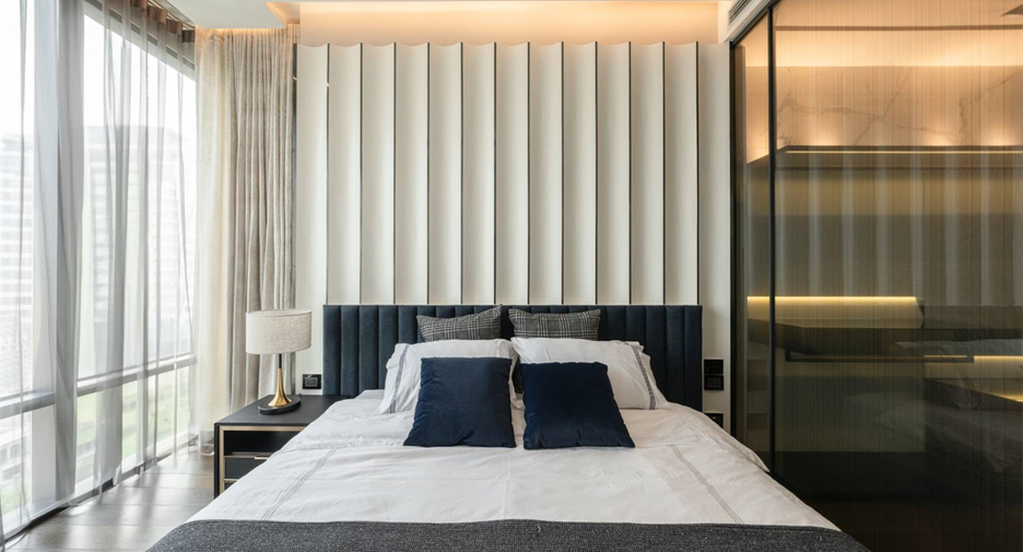 For rent 2 bedrooms condo in Watthana, Bangkok