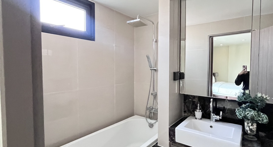 Condo en alquiler de 2 habitaciones en Watthana, Bangkok