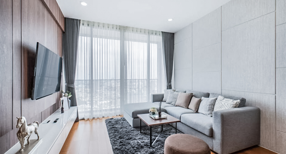 For rent 2 bedrooms condo in Thon Buri, Bangkok
